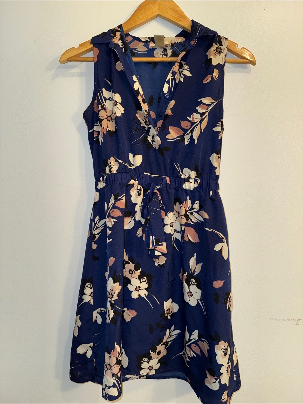 LOFT Navy Floral V-Neck Tie-Waist Dress